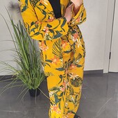 Жіночий костюм демі-літо