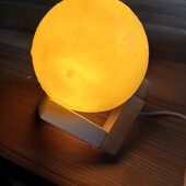 Настільний нічник - місяць 3д.