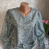 У новому стані блуза, манжет резинка НОГ 53см.