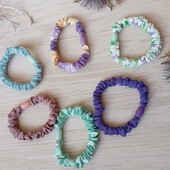 Шовковиста гумка для волосся, серпня. Колір на вибір