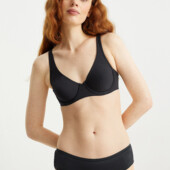 Арт.1345 бюстгальтер жіночий чорний м'яка чашка на кісточках від c&a євро 100С.