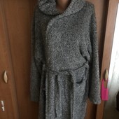 Дуже теплий халат, мягусенький, як шуба, L-XL. Primark. в ідеалі