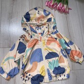 Ідеальний стан.Куртка вітрова на 9-12місяців.