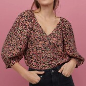 Блуза з квітковим прінтом р. 40