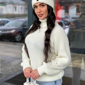 Теплый женский свитер оверсайз разные цвета новинки сезона