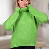 Жіночий теплий светр