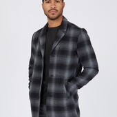 Нове чоловіче легке пальто.