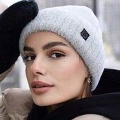 Шапка жіноча