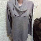 Акриловый свитер 10/12 размера.