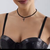 Стильне чорне кольє-чокер із дрібних намистин