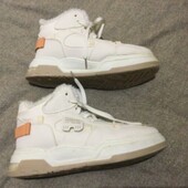 кросівки зимові 40 р