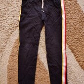 !Акція! 3+1=3! Гарні спортивні утеплені штанішки. Гарний стан.