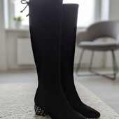 Шикарні вишукані ботфорти з екозамші на оригінальному каблуку