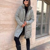 Жіночі теплі пальто.