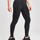 Спортивные женские леггенсы