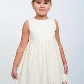 Плаття з вишивкою ,відмінний стан