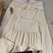 Молочна кофтинка/блуза з широкими рукавами