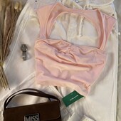 Топ у кольорі персик