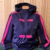Фірмова вітровка на 42-44р. ідеальний стан