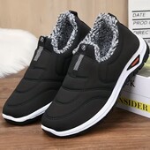 Зручні та легенькі утеплені кросівки унісекс 42/43р