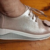 Новые кожанные женские туфли-кроссовки