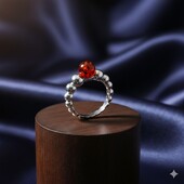 Срібна каблучка з бурштином 18 розміру