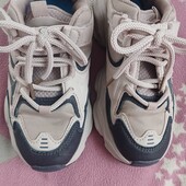 Кросівки дівч.Apawwa,34 р.Читаєм