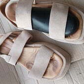 Босоніжки 36р. Замш.