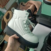 Шикарні чоботи теплі з шкіри