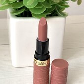 Матова помада тон 03 гарний дизайн приємний аромат