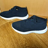 Чорні текстильні кросівки, сітка. Розмір - 36. 23 см.