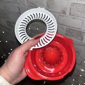 Ручний пластиковий соковитискач для цитрусових, колір на вибір