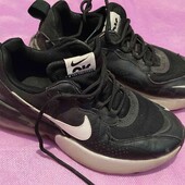 жіночі класні кросівки 