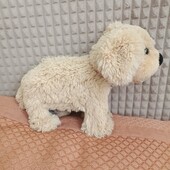 Собачка, скулит , дышит.