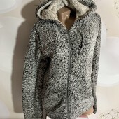 Теплая кофта на молнии размер м, состояние хорошее