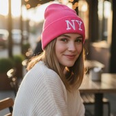 Шапка яскрава весна