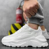 Стильні круті кросівки в наявності 42 розмір якість супер