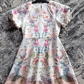 Очень красивое новое платье р-р 13 лет/158 см