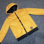 Курточка весна-осінь.