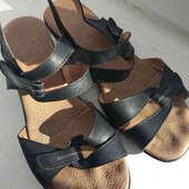 босоніжки 25.5 кожа