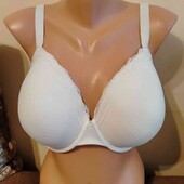 бюстгальтер 38 F, чашка 31 см