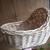 Плетений ,натуральний кошик у формі колиски (люльки) із лози