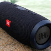 Крутая bluetooth колонка (копия jbl 3 )цвет случайный