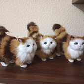 Котик. Натуральный мех. На полочку или на торпеду в машине.