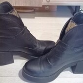 Шкіряні чоботи р39, стан ідеальний