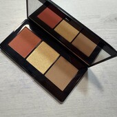 Палетка для обличчя H&M Beauty, містить рум'яна, хайлайтер та бронзер