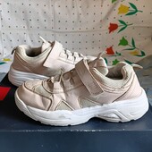 Кроссовки.р.р.36-37.стелька 23 см.в хорошем состоянии.Оригинал!