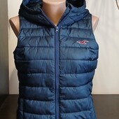 Жилетка жіноча hollister темно-синя стьобана з капюшоном