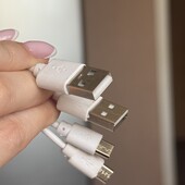 Два зарядних кабеля одним лотом